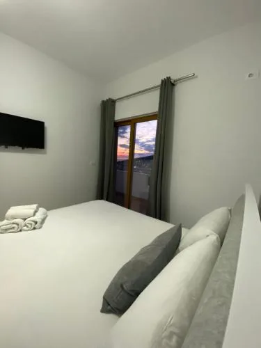 Seaside and mountain view apartment