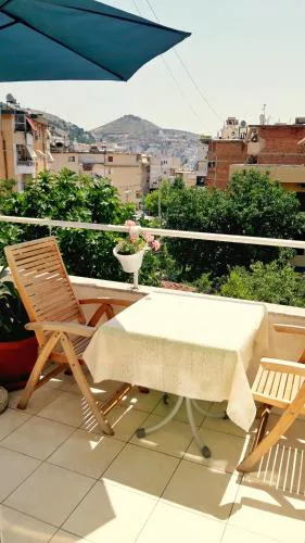 Sunny apartment in quiet part of centre