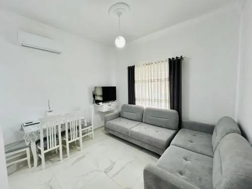 Todi's Apartment