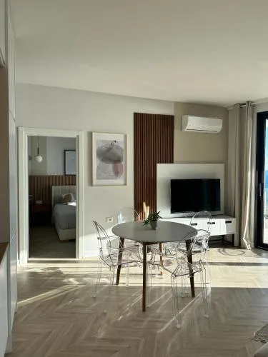 Veronica Apartment