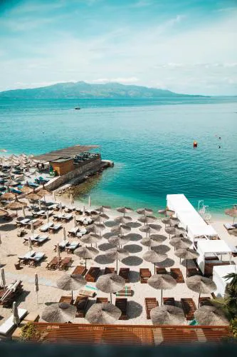 Vila e Bardhe Butique Hotel