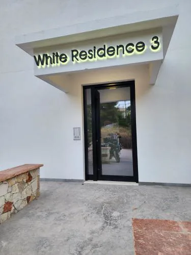 White Residence 3 Suite