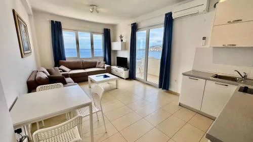 White Sea View Residence