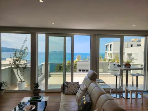 Breathtaking sea-view Penthouse