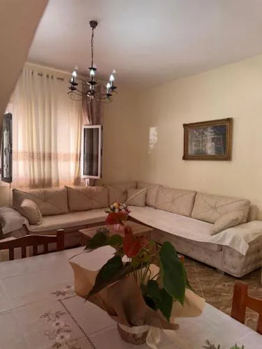 Central Nest Vlore