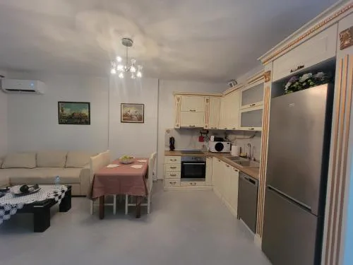 Henri's Beach Apartments Vlore