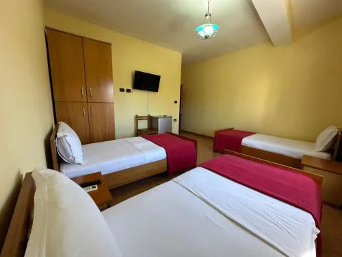 Hotel Kudhesi