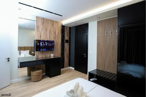Hotel Three