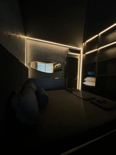 Iunn Apartment 5