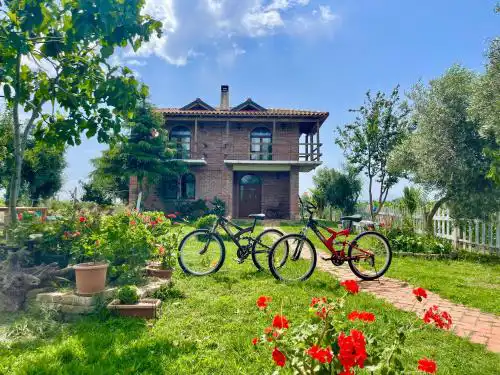 Juniperus Village House