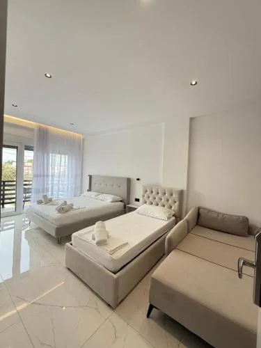 Maison Apartments