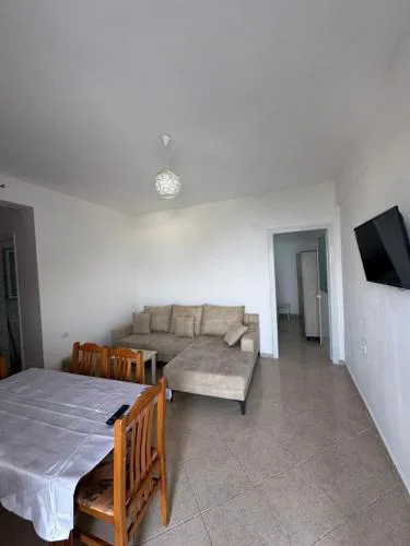 Malaj Holiday House Rental 2
