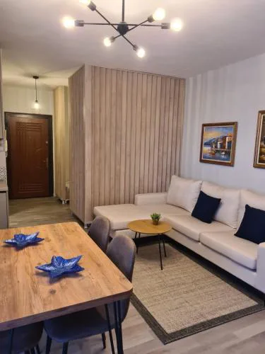 Old Beach Apartment Vlora