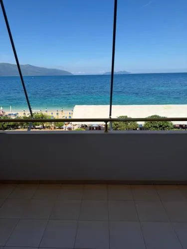 Sunny beach Jonufer