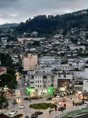 Gjirokastra apartment 360