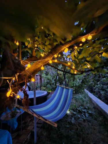 Lemon Garden Apartment-Hot Tub Jacuzzi