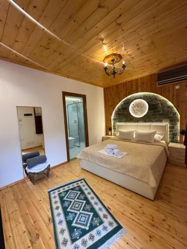"Mani Guest House"