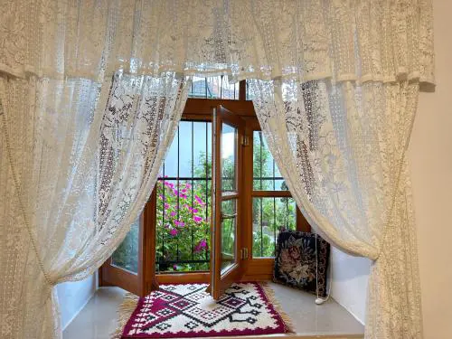 Mezini Guest House