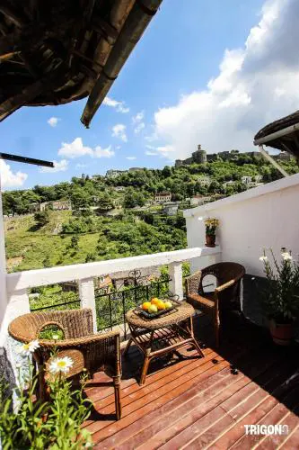 Trigona Guest House & Hostel