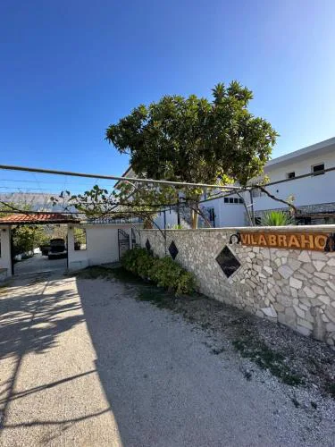Villa Braho