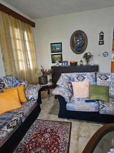 Aira Villa