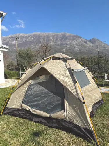 Parking& Campsite Bakiaj