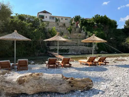 River Escape Villa - Private Beach, Scenic View & BBQ