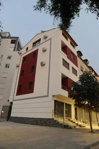 Hotel Theo