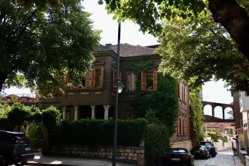 Life Gallery Hotel & Spa