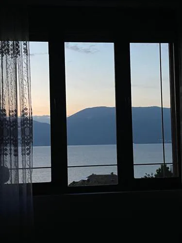 Villa Vista Lago