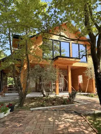 Bujtina Guri Hanit