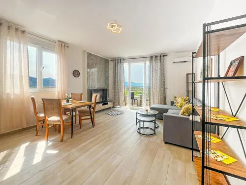 Cozy Lagoon Apartment