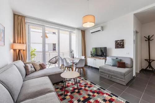 Talea Dream Beach Apartment by PikHost