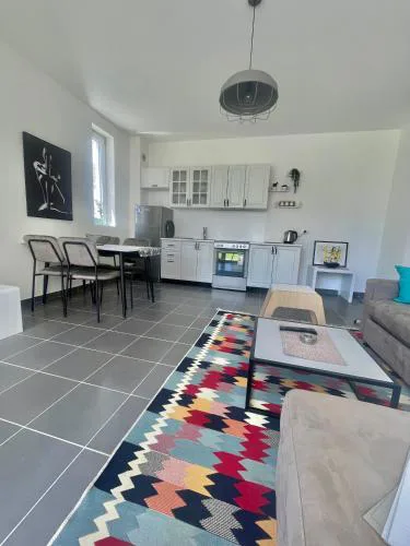 Tale beachfront flat