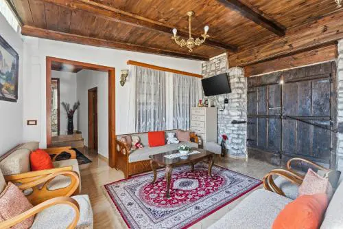 Dhimitri Apartment