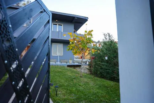 Lux WoodNest Hostel