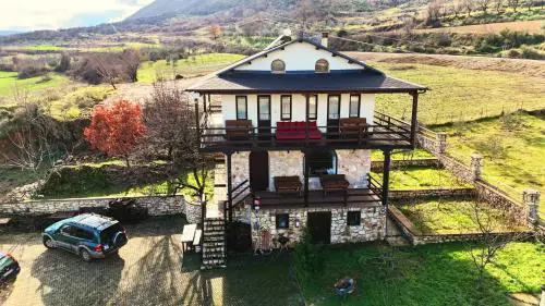 Quiet Villa Near Berat - Scenic Balcony & Garden