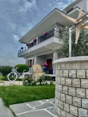 Villa Tabaku