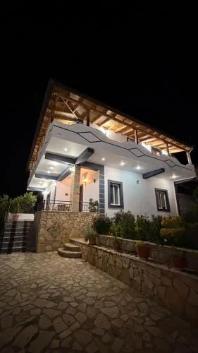 Villa Xherimeja Family Oasis