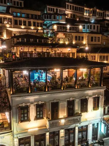 White House Hotel & Restaurant - since 1999