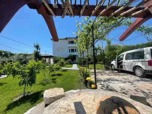 Xhulia's Holiday Villa