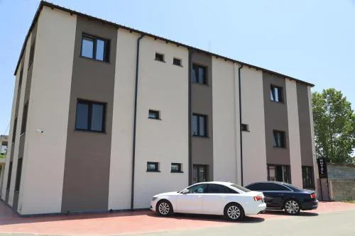 Kalpazo Rental Hotel Tommy Durres