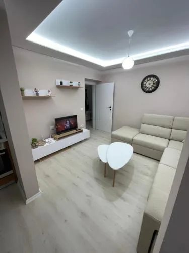 Orinela House