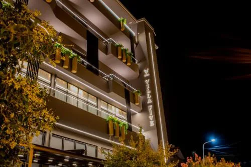 Villa Five Hotel