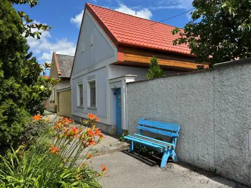 Alla