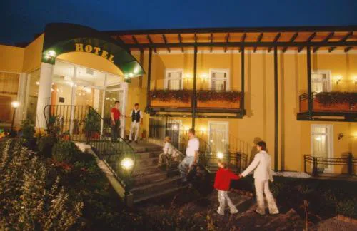 Gasthof Hotel Zum Weinberg