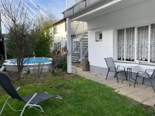 Cheap Outlet Center Apartment with Pool