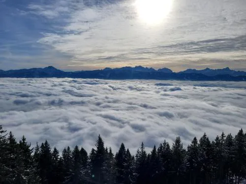 Gerlitzen, Kanzelhöhe, Über den Wolken, Haus Enzian