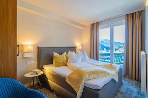 Gästehaus Schusser an der Therme, Frühstück, Doppelzimmer und Ferienwohnung