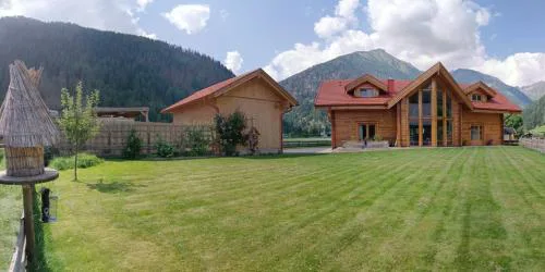 Houghton Haus